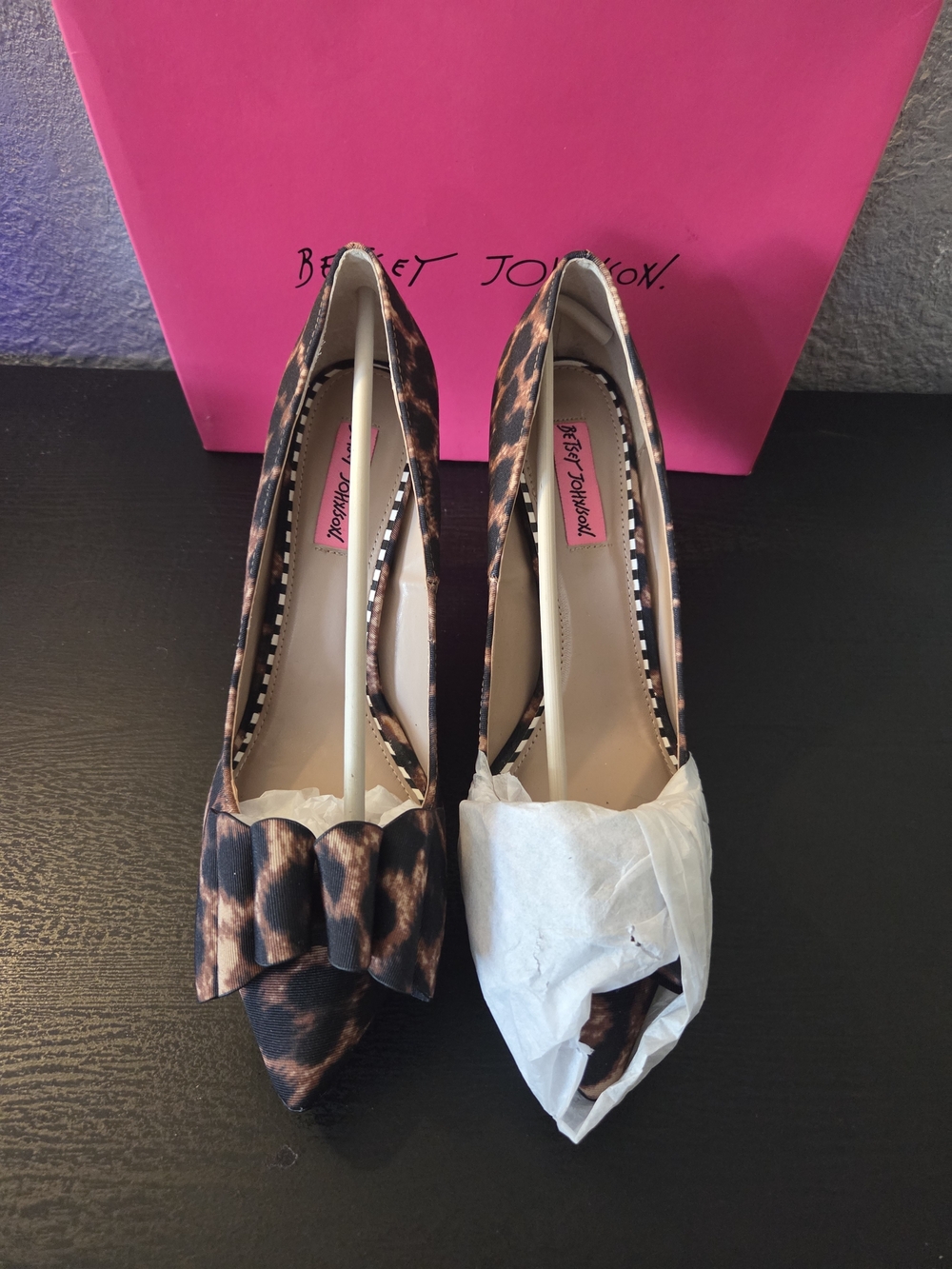 Betsey Johnson Leopard-Print Pointed Toe Bow Pumps - Brown/Black